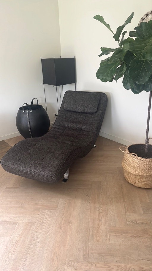 Adjustable sun lounger/lounge chair