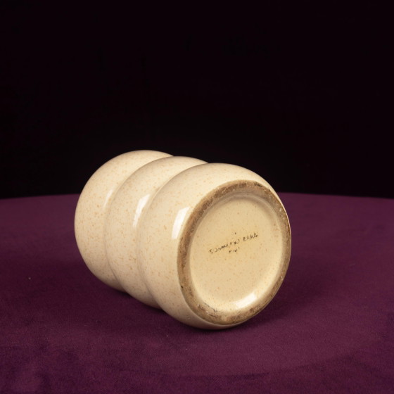 Briquet de table Tommaso Barbi en céramique mouchetée crème et laiton 1970 – Objets déco, Ceramic, Brass (photo 4 of 15)
