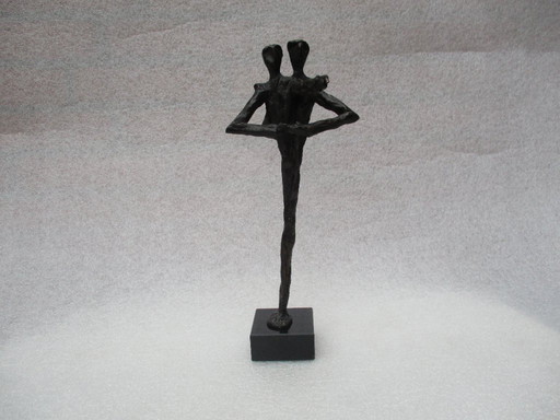 Klaas van den Berg - 1941 - 2018 Statua in bronzo "Ti mostrerò la strada"