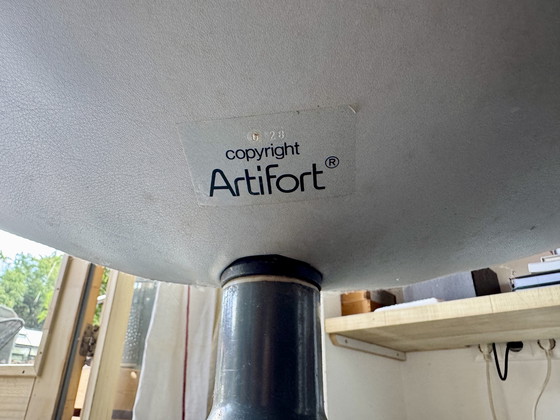 Image 1 of Fauteuil Artifort F142 met tulpvoet