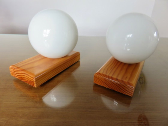 Image 1 of Paire d'appliques scandinaves en pin et opaline, années 80