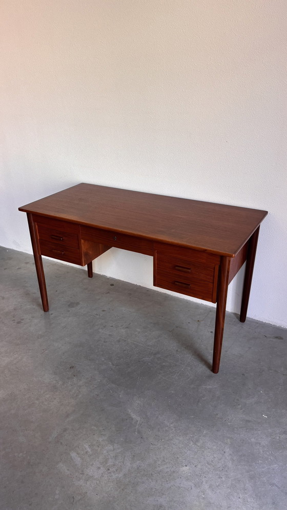 Image 1 of Vintage Deens bureau teak