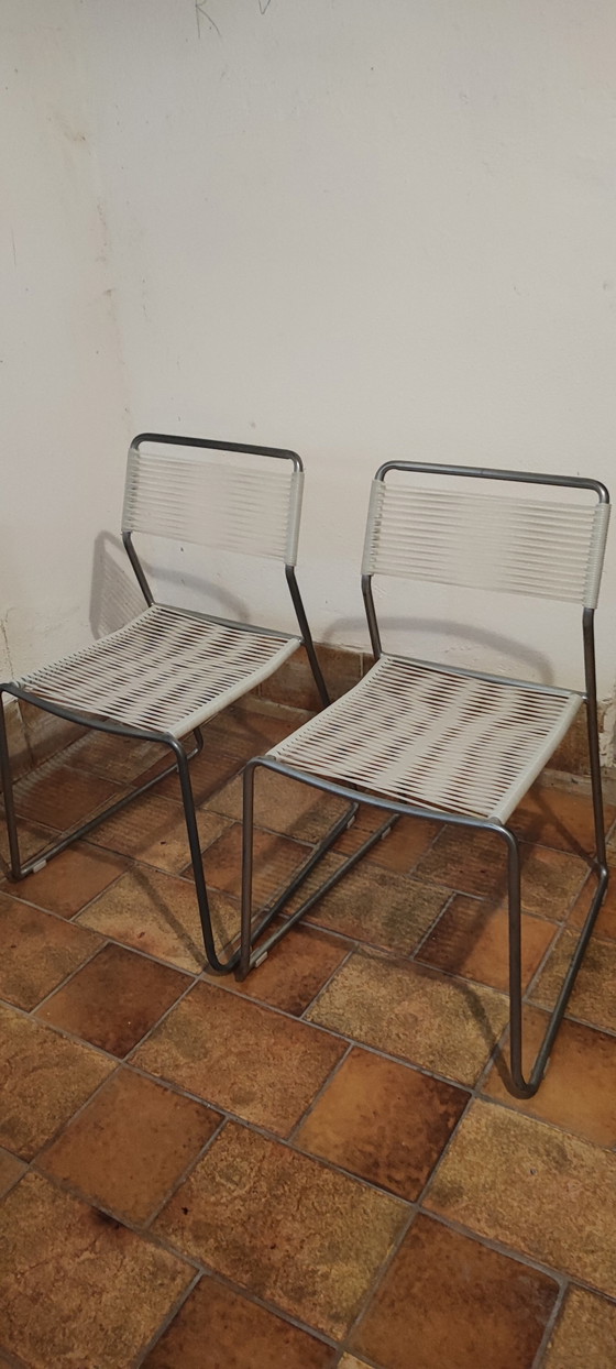 IKEA MELKER vintage spaghetti chairs
Set of 6 90s design classics – Dining chairs, Plastic, Chrome (photo 3 of 9)
