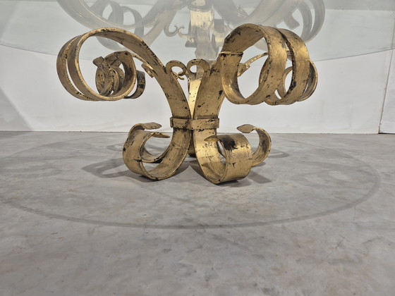 Image 1 of Couchtisch aus vergoldetem Schmiedeeisen im Hollywood-Regency-Stil