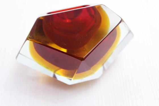 Image 1 of Cendrier Diamant en verre de Murano