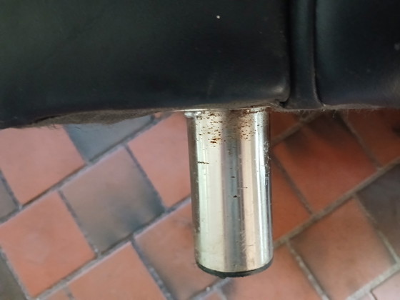 Image 1 of Sofá esquinero, sillón y otomana de piel Rolf Benz – piel negra – diseño clásico