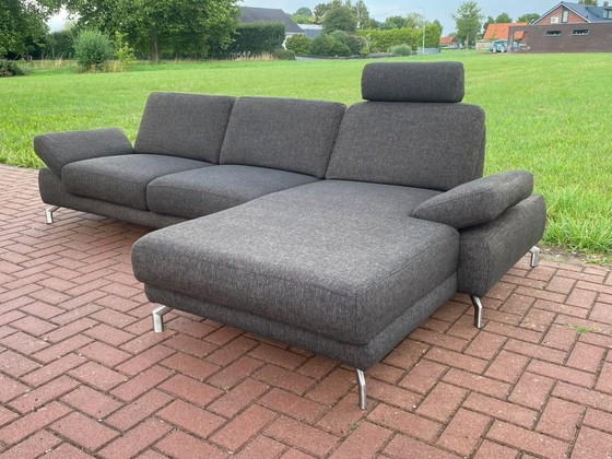 Image 1 of Sofá esquinero de tela marrón oscuro Henders & Hazel