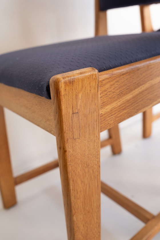 Image 1 of 4X Vintage Massief Houten Eetkamerstoelen Met Blauwe Bekleding