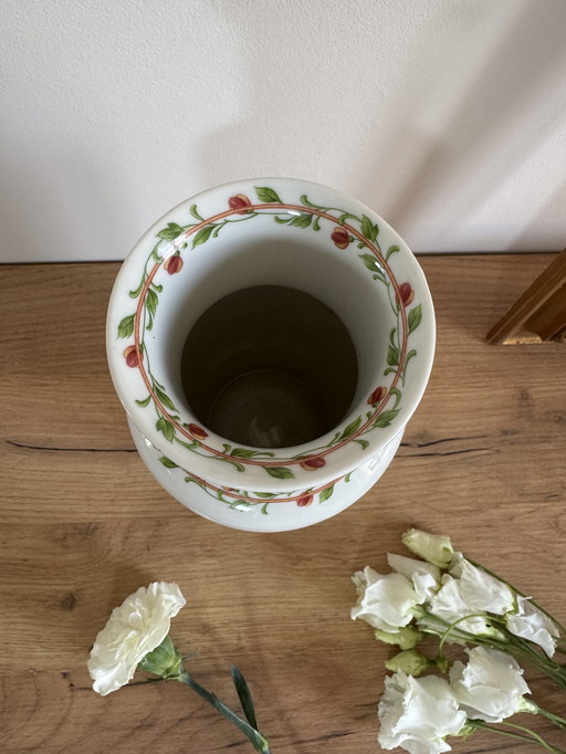 Schumann German vase