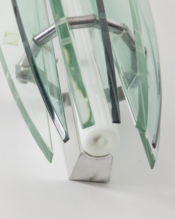 Image 1 of  Page 1 of 8 Lampe murale vintage des années 70 en métal et verre design Veca