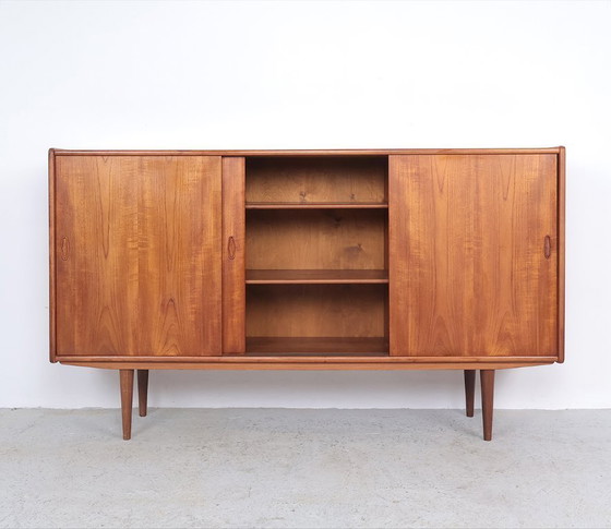 Image 1 of Dänisches Teak-Highboard mit Schiebetüren, 1960er Jahre