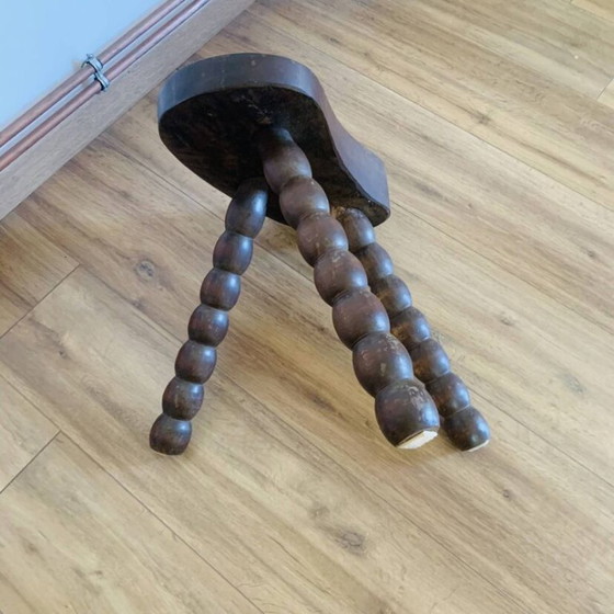 Vintage spool-leg stool – Wood (photo 10 of 13)
