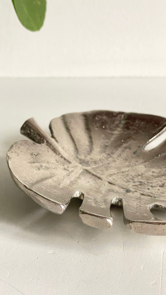 Image 1 of Metal Leaf-Shaped Trinket Tray
