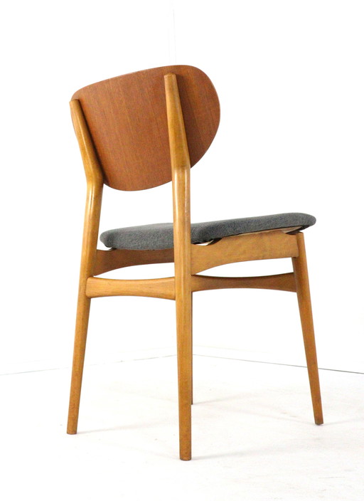 Set of 4 Vintage Chairs New Upholstered 'Uder'