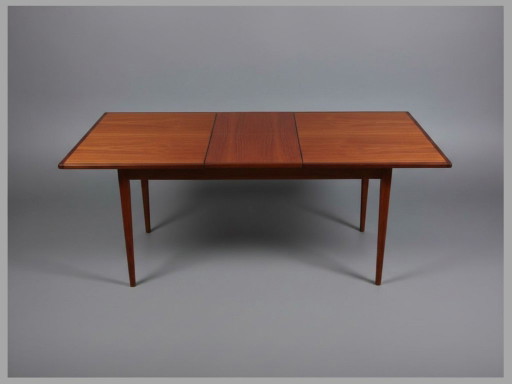 Mesa de comedor extensible Louis van Teeffelen "Milan" — Teca, Wébé, años 60