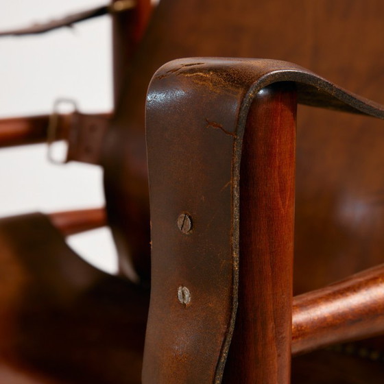 Image 1 of Poltrona e pouf in pelle di vitello ungherese, set da 2