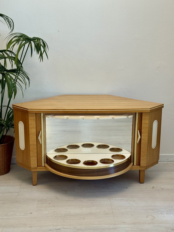 Image 1 of Kneipenschrank 1950er/60er Jahre