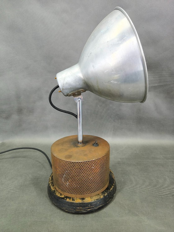 Image 1 of Industriële tafellamp uit de jaren 1940, gemaakt van aluminium, Tsjechoslowakije