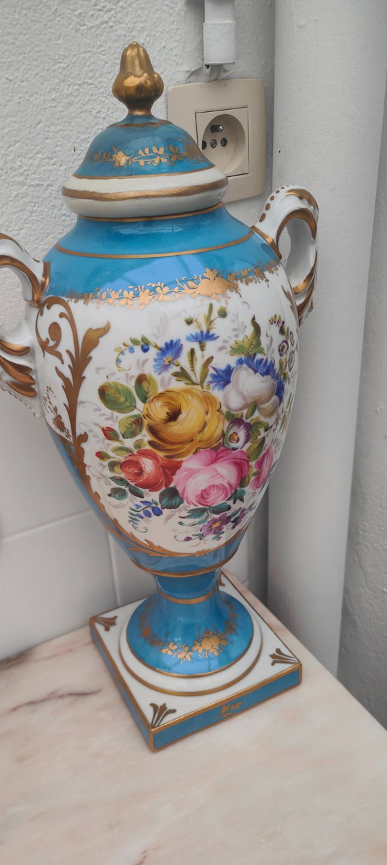Prachtig Koppel (Set Van 2) Deklusters Sèvres-Stijl – Handgeschilderd & Gesigneerd – Vazen, Porcelain (photo 3 of 5)