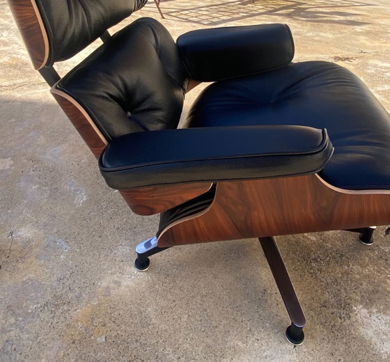 Image 1 of Sillón y otomana Charles Eames, negro semigrano, Herman Miller, 2010