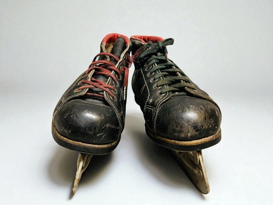 Image 1 of Schwarze Schlittschuhe aus Leder aus der UdSSR 1950er Jahre