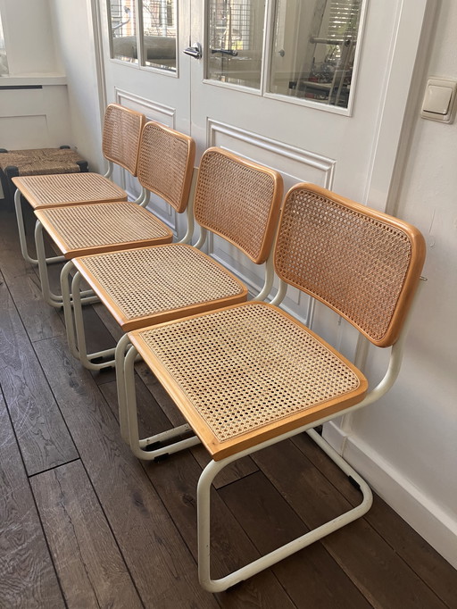 Quatre chaises de salle à manger Canne / Métal