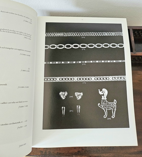 Catálogo de joyería Christie's antiguo, libro de mesa de centro – Objetos decorativos, Paper (photo 5 of 9)