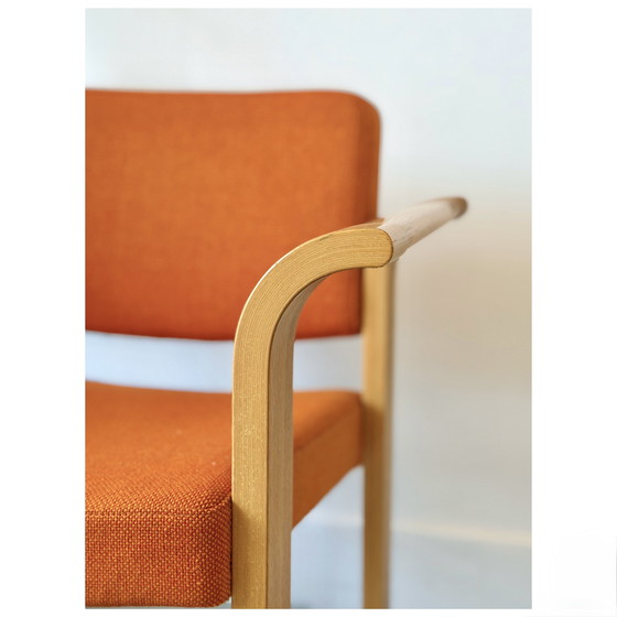 Image 1 of Juego de 2 sillas Magnus Olesen naranjas, Dinamarca, años 70 