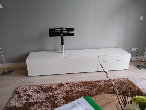 Mobile TV Hülsta Neo Lowboard con colonna TV fissa