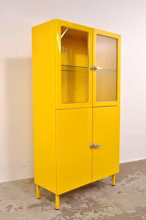 Vintage apothecary cabinet / display cabinet, 1970s