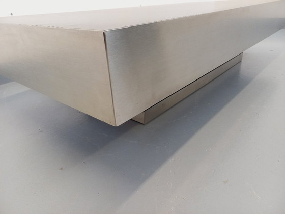 Image 1 of Vintage Willy Rizzo salontafel uit de jaren 70, gemaakt van geborsteld aluminium en zwart laminaat.