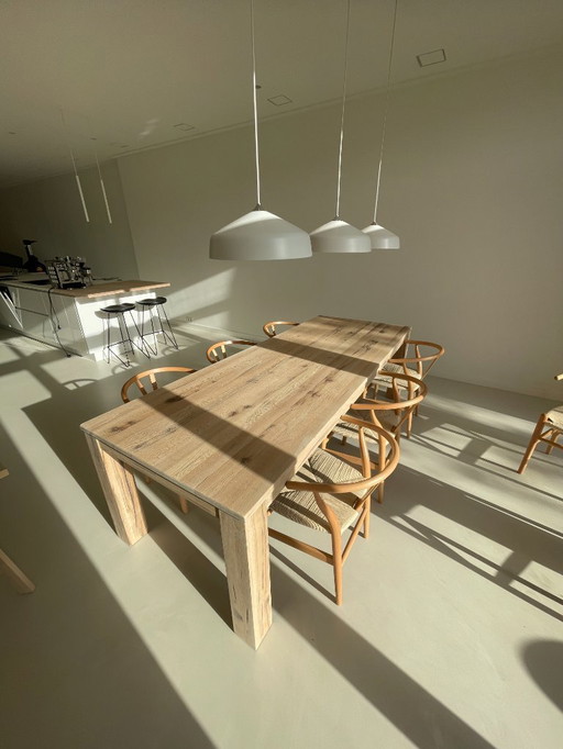 Table de salle à manger en chêne naturel (260x100) + 6 chaises en os