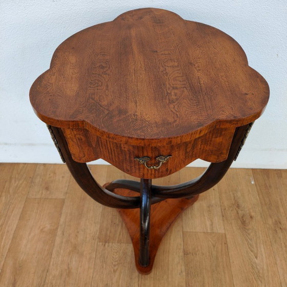 Image 1 of Mesa auxiliar antigua, mesita de noche, mesa de recibidor, estilo Biedermeier