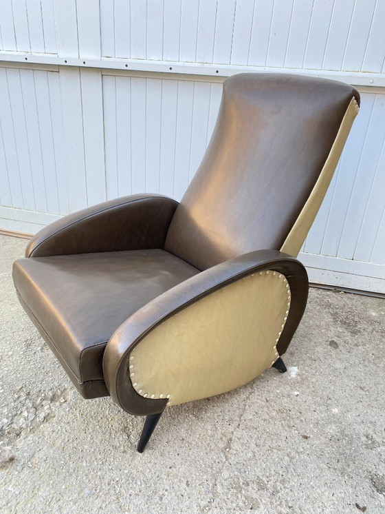 Image 1 of Fauteuil lounge inclinable repose pied simili cuir skai vintage 50