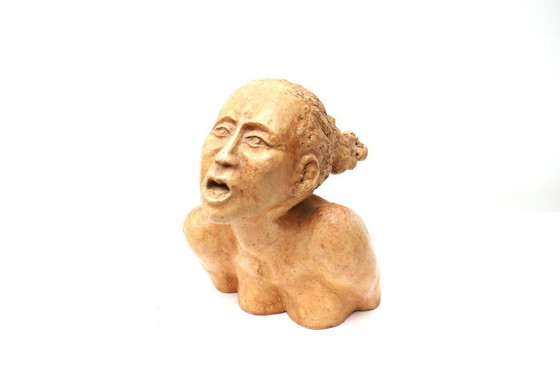 Image 1 of Screaming Woman