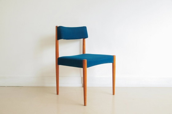 Image 1 of set di 4 sedie in teak blu Aksel Bender