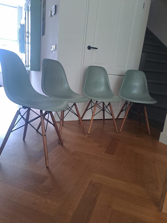 Image 1 of Vitra Esmee fiberglass chairs 1950 x4