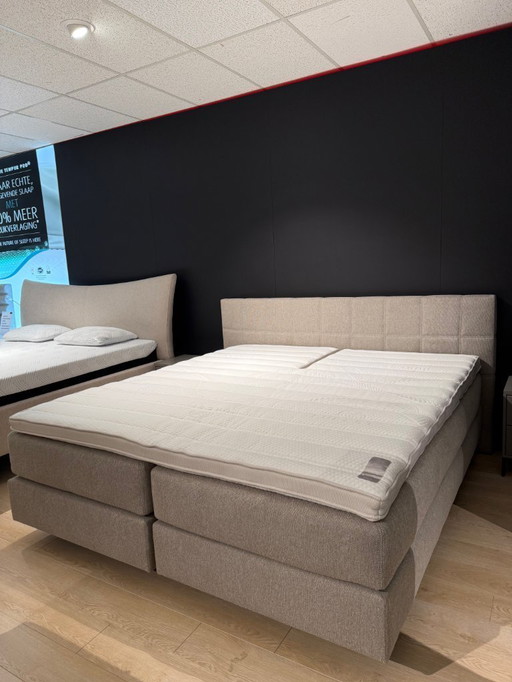 Nachtrijk Wave Boxspring