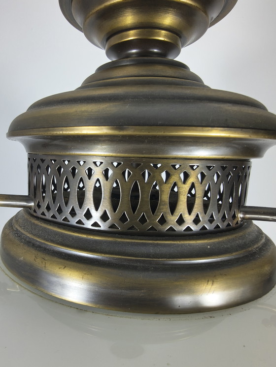 Image 1 of Grote klassieke Vintage hanglamp – 3-lichts opaalglas, open onderkant, patina