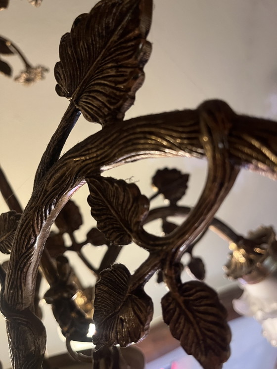 Lámpara de araña antigua de 6 brazos con copas de flores de latón - Funciona – Lámparas de araña, Glass (photo 3 of 11)
