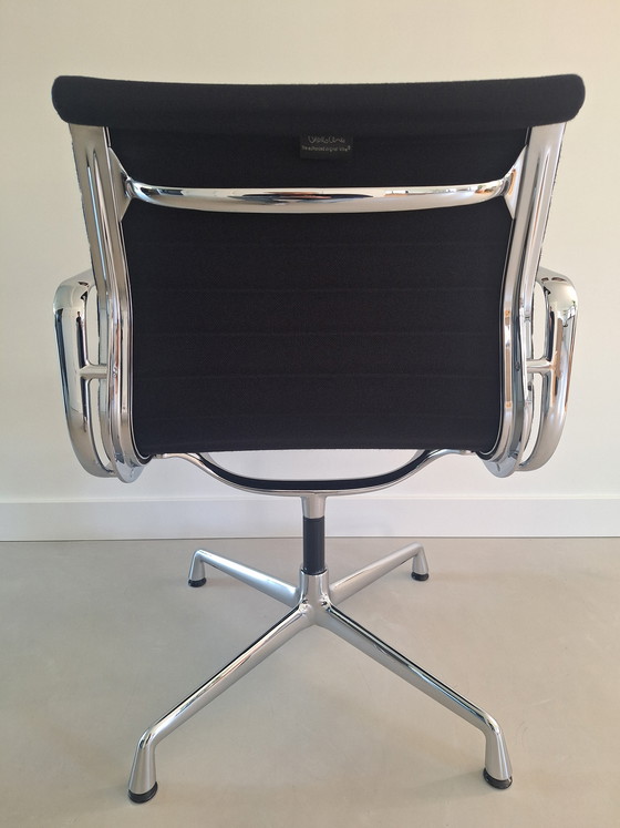Image 1 of 2x Vitra Eames 108 negro hopsack en excelente estado