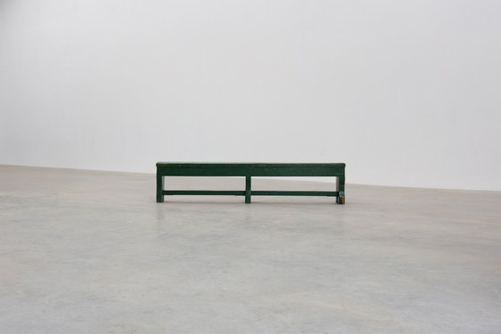 Image 1 of Panca rustica primitiva verde in rovere massiccio, Francia ca. 1900