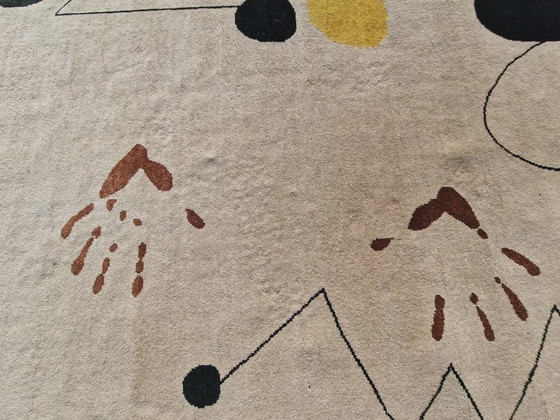 Alfombra "Mujer en la noche" de Joan Miró – Lana de seda anudada a mano sobre algodón (200x300cm) – Wool (photo 5 of 10)