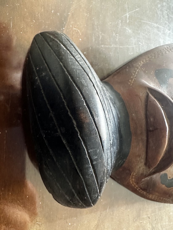 Image 1 of Petit masque Africain en bois sculpté début XX e siècle