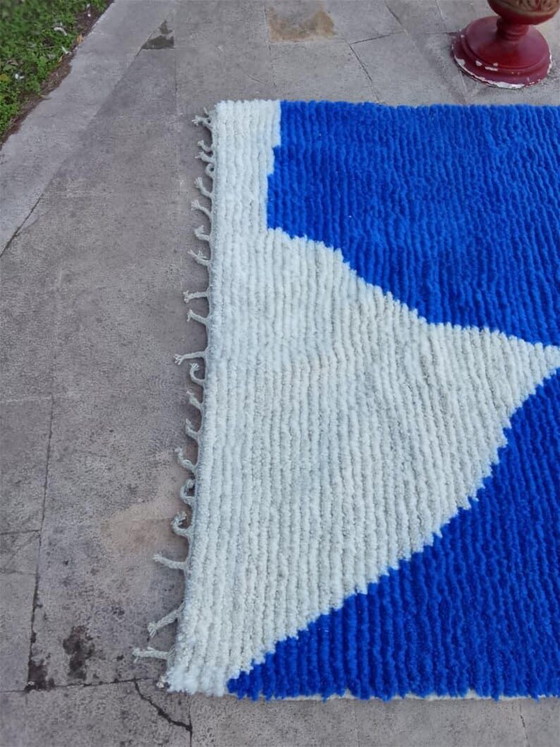 Alfombra hecha a mano - Alfombra mortocana - Alfombra blanca y azul 150/250 cm – Alberto Bazzani, Wool (photo 4 of 7)