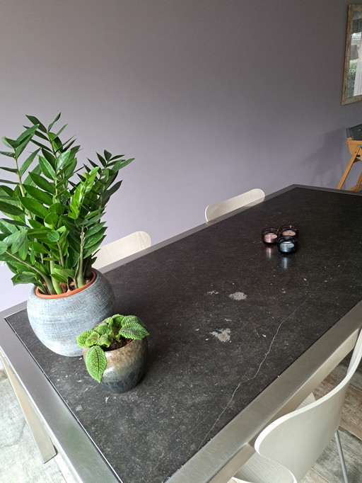 Dining Table Karma Design Solid Rock