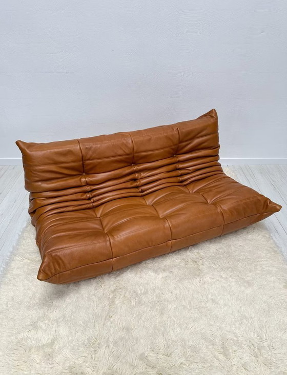 Image 1 of Togo originale vintage a 3 posti in pelle di Michel Ducaroy per Ligne Roset