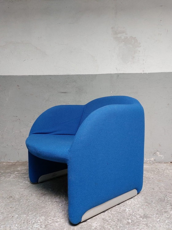 Image 1 of Ben Chair Artifort