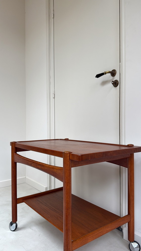 Image 1 of Vintage Deense trolley / serveerwagen ontworpen door Hans J. Wegner