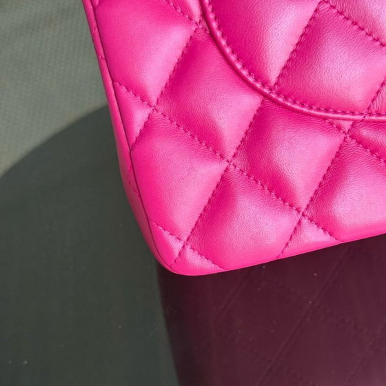 Image 1 of Chanel Classic Flap Jumbo - Dubbele klep 30 cm, gewatteerd lamsleer, roze, zilverkleurige hardware